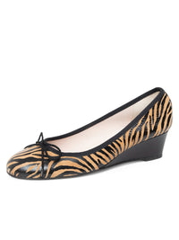 Tan/Black Zebra